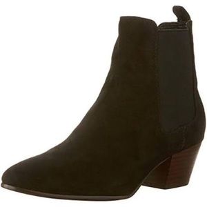 Sam Edelman Reesa black suede booties